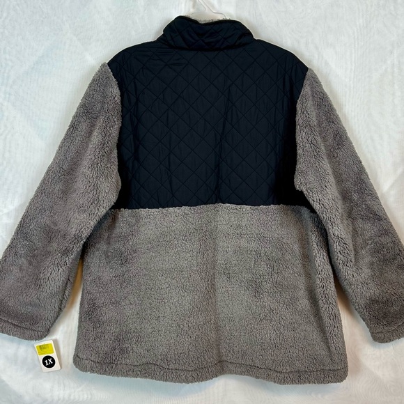 NWT Steve Madden Women’s 1X Quilted Fleece Black and Gray Jacket - Picture 12 of 12